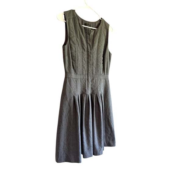 J. Crew 100% Wool Jumper Dress fully lined, hidden button placket, Sz 2, pleated - Picture 3 of 11